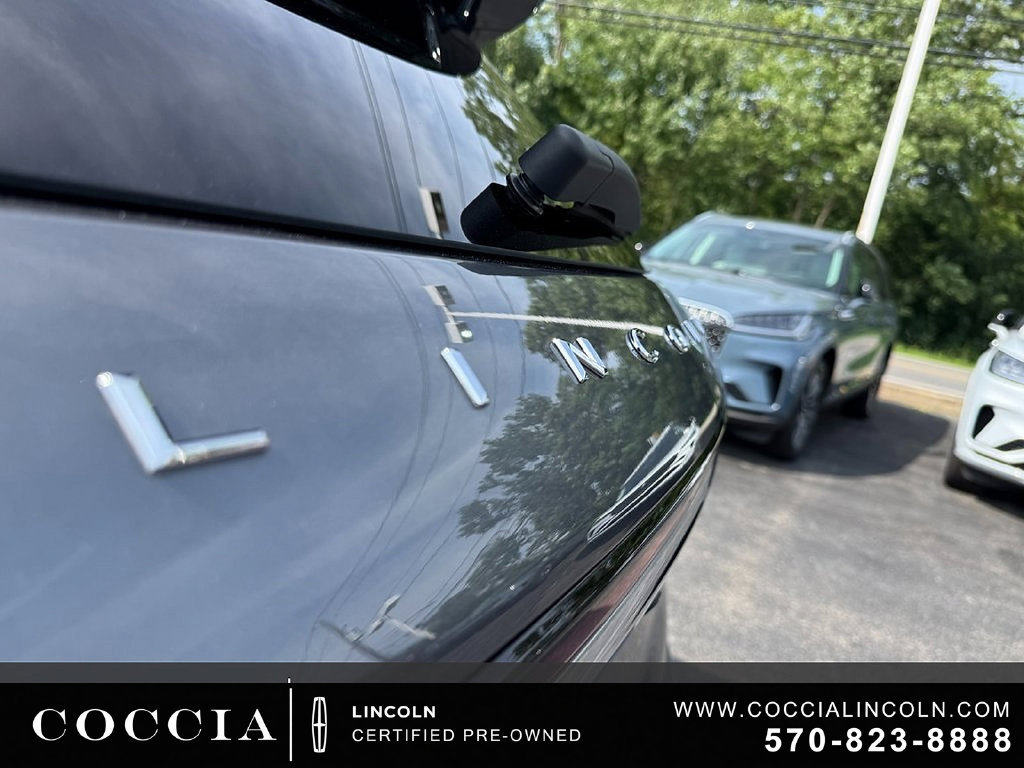 Used 2022 Lincoln Corsair AWD w/ Equipment Group 101A image 38