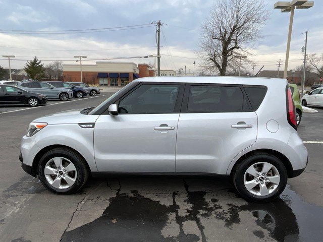 Used 2017 Kia Soul w/ Convenience Package image 4