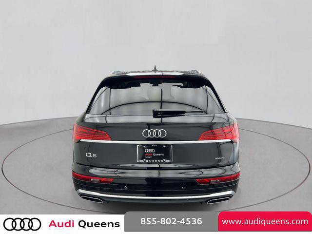 Certified 2023 Audi Q5 2.0T Premium w/ Convenience Package AWD/4WD image 5
