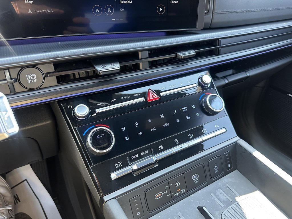 Used 2025 Hyundai Santa Fe Calligraphy image 23