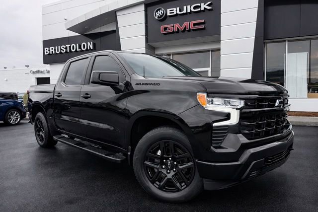 Used 2023 Chevrolet Silverado 1500 RST w/ Convenience Package II image 3