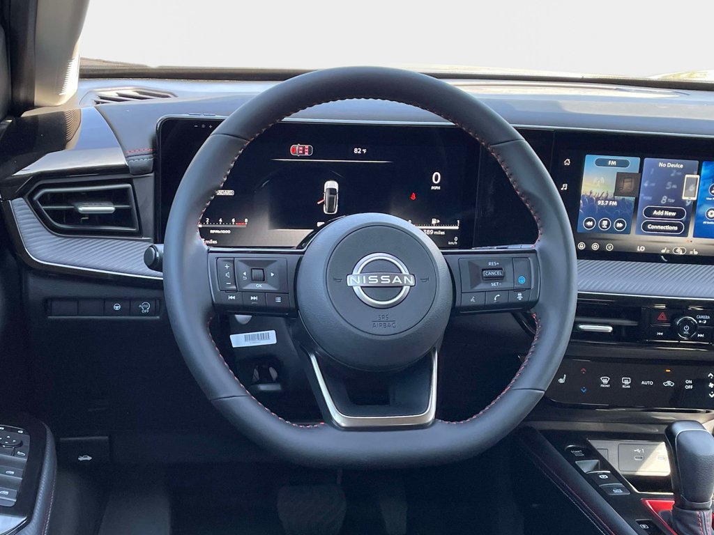 New 2027 Nissan Kicks SR w/ Cold Weather Package FWD image 17