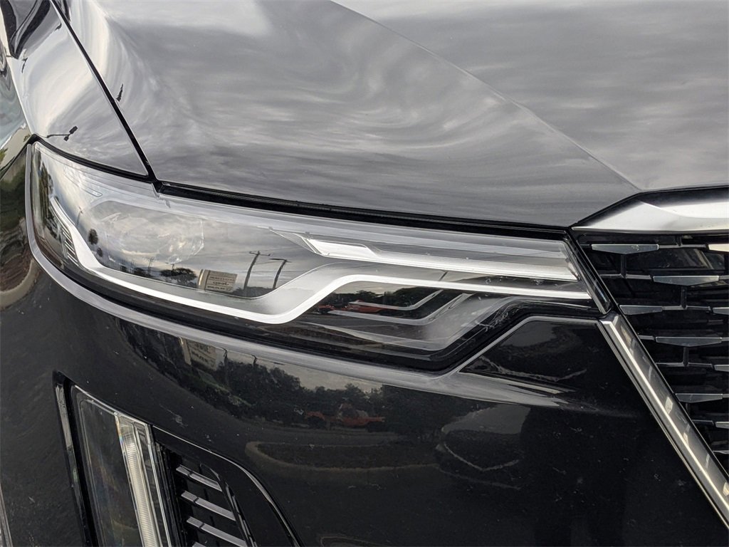 Used 2021 Cadillac XT6 Premium Luxury image 10