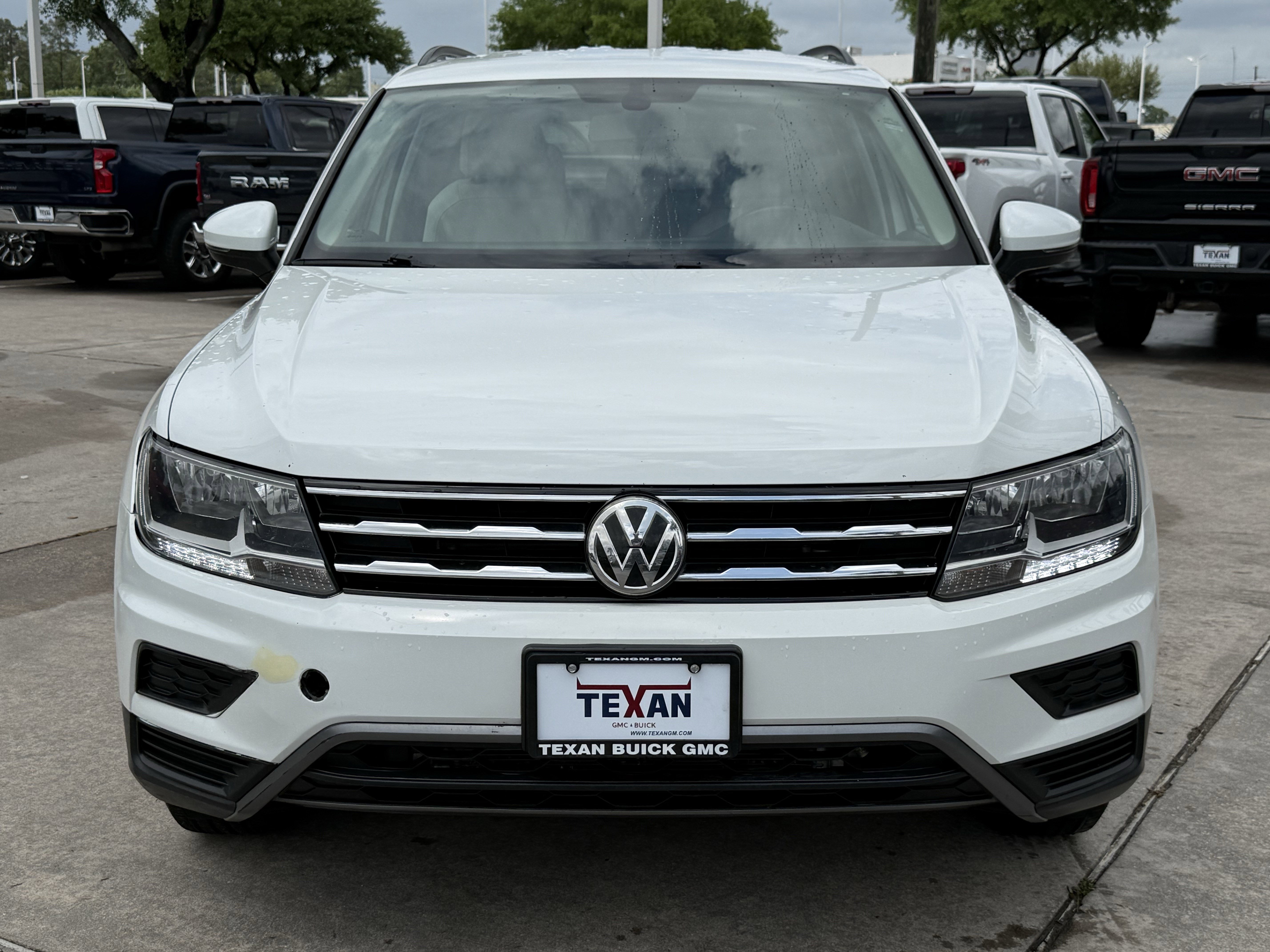Used 2019 Volkswagen Tiguan SE image 10