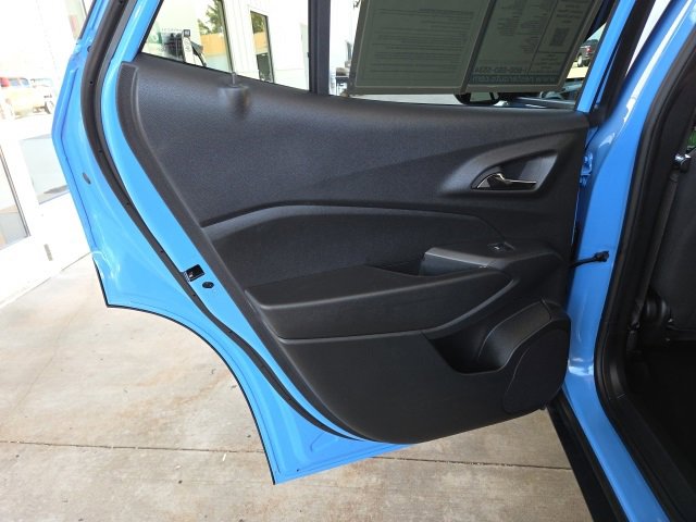 Used 2024 Chevrolet Trax RS w/ Sunroof Package image 90