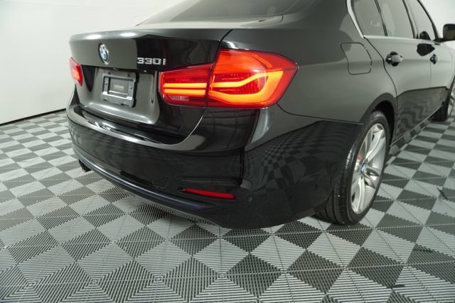 Used 2018 BMW 330i Sedan RWD image 13