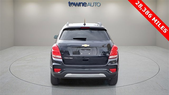 Used 2022 Chevrolet Trax LT w/ LT Convenience Package image 5