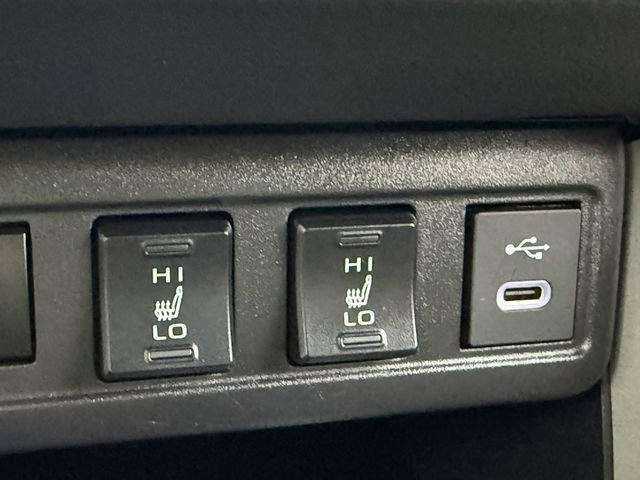 Certified 2025 Toyota Corolla Cross XLE image 19