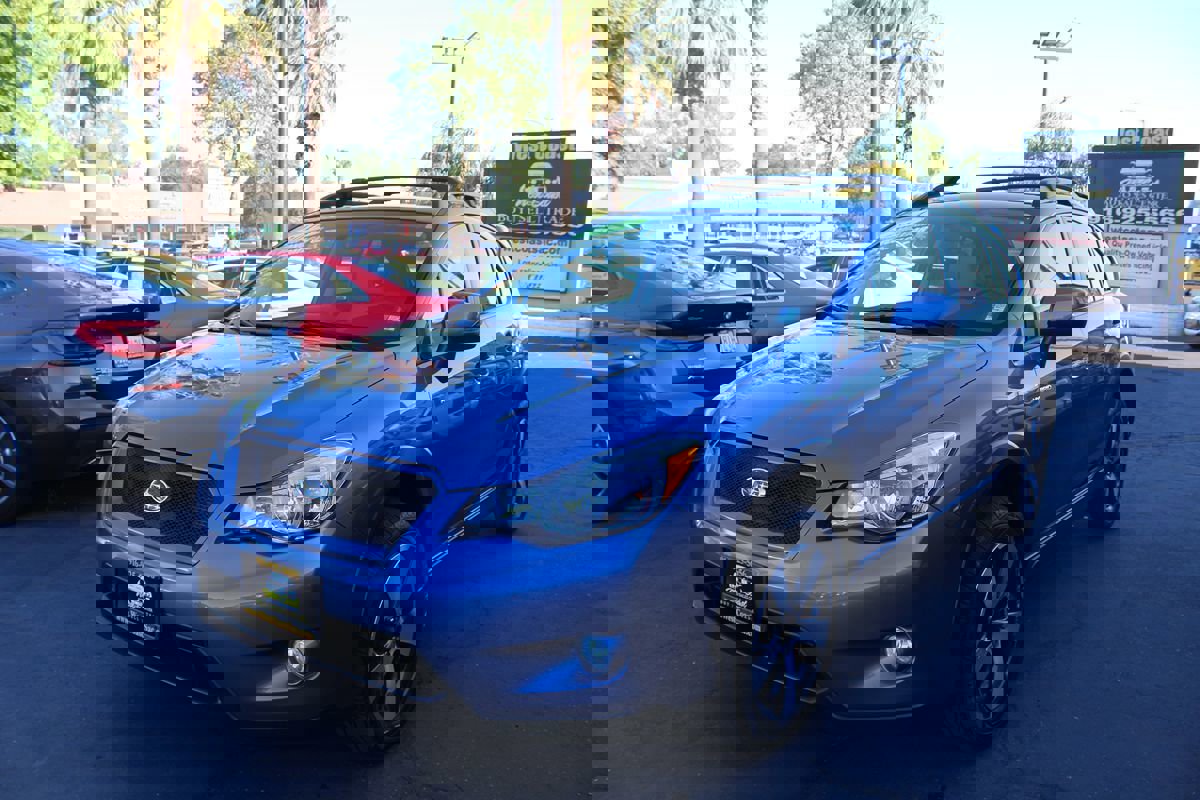 Used 2014 Subaru Crosstrek 2.0i Premium image 4