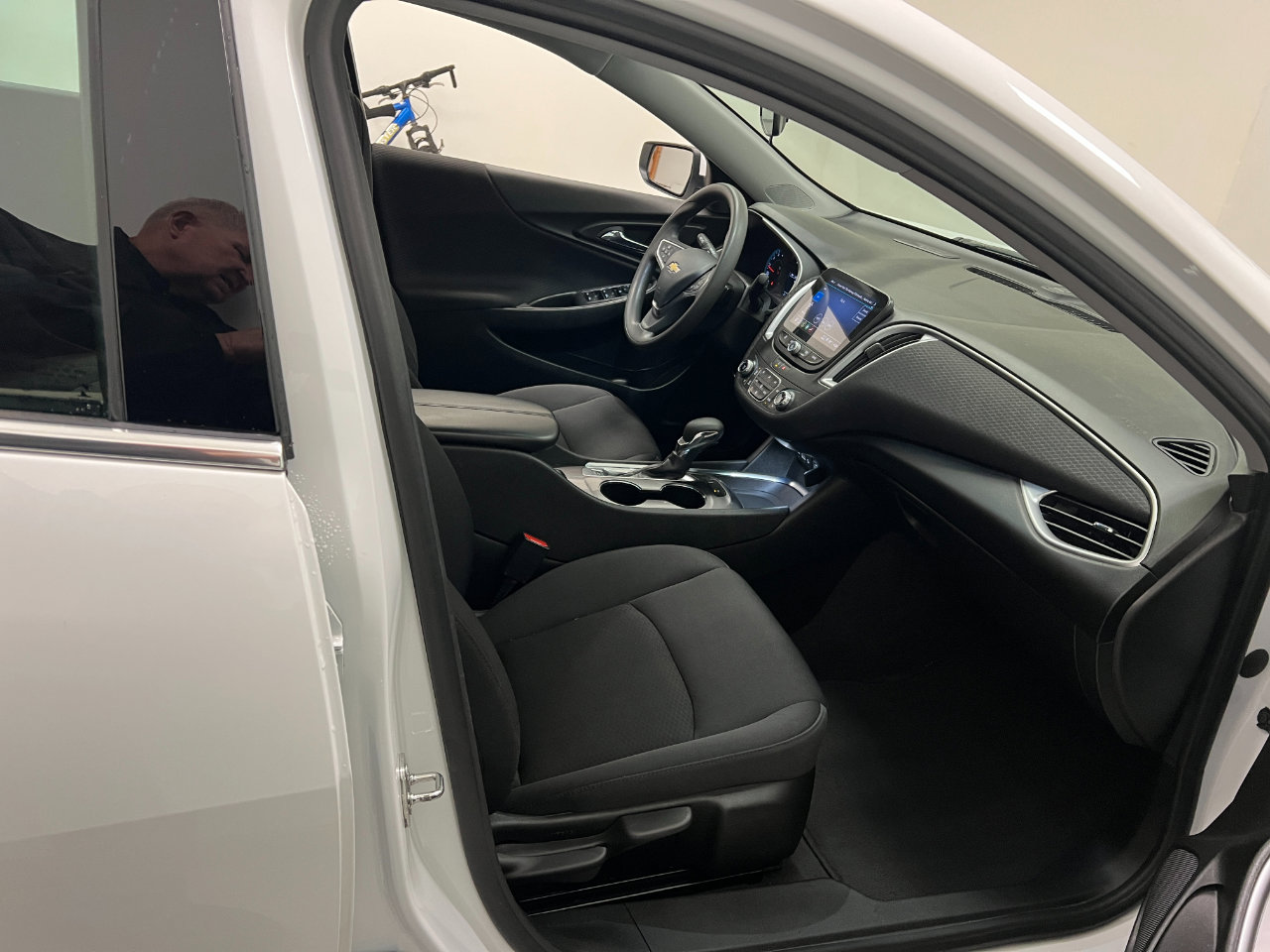 Used 2023 Chevrolet Malibu LT w/ Driver Confidence Package image 27