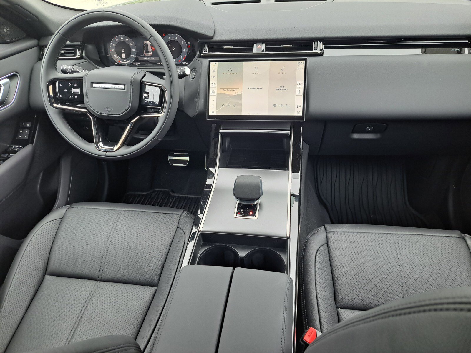 New 2025 Land Rover Range Rover Velar Dynamic SE image 3