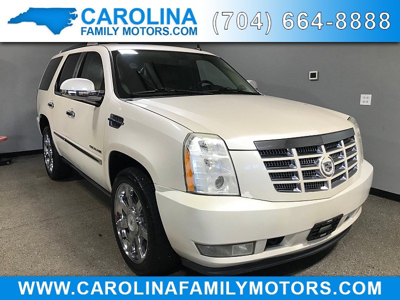 Used 2010 Cadillac Escalade Premium AWD/4WD image 1