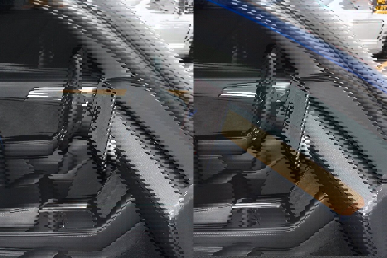 Used 2021 Tesla Model 3 Standard Range Plus image 17