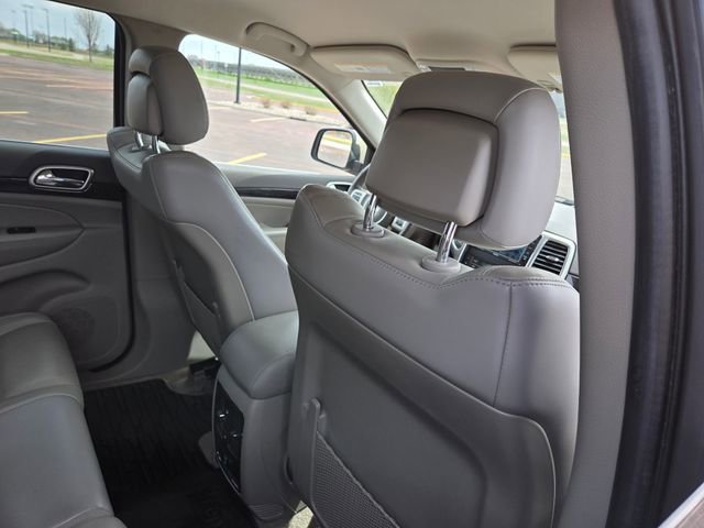 Used 2011 Jeep Grand Cherokee Laredo AWD/4WD image 38