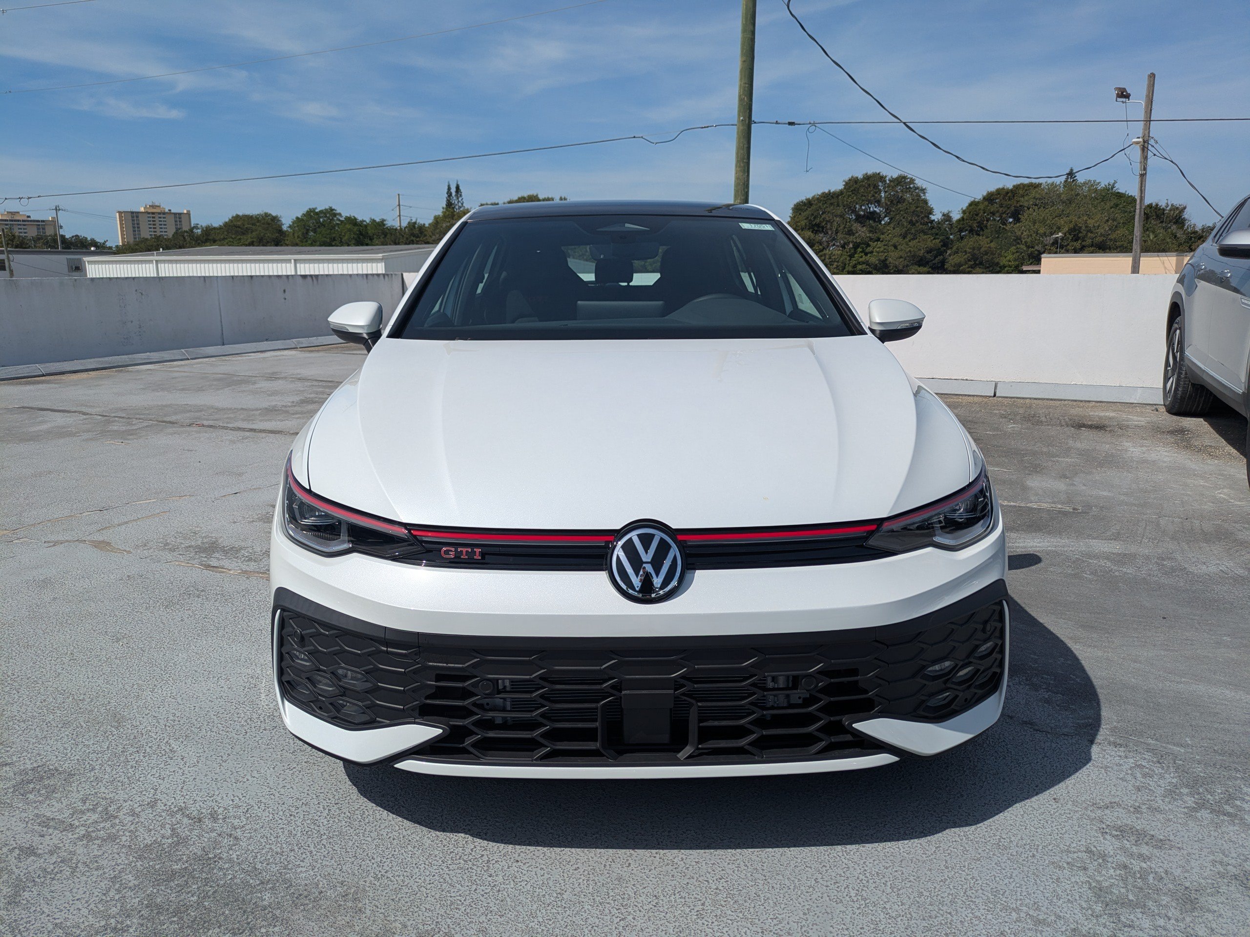 New 2026 Volkswagen GTI SE FWD image 9