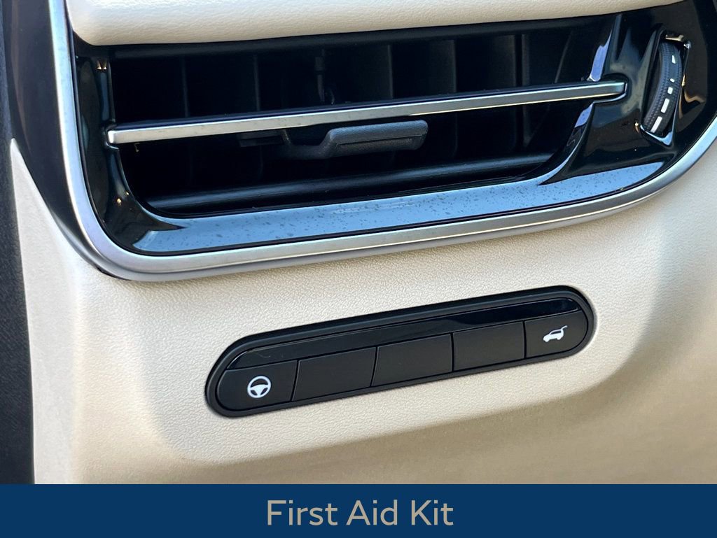 Certified 2025 INFINITI QX60 Luxe w/ Cargo Package image 16