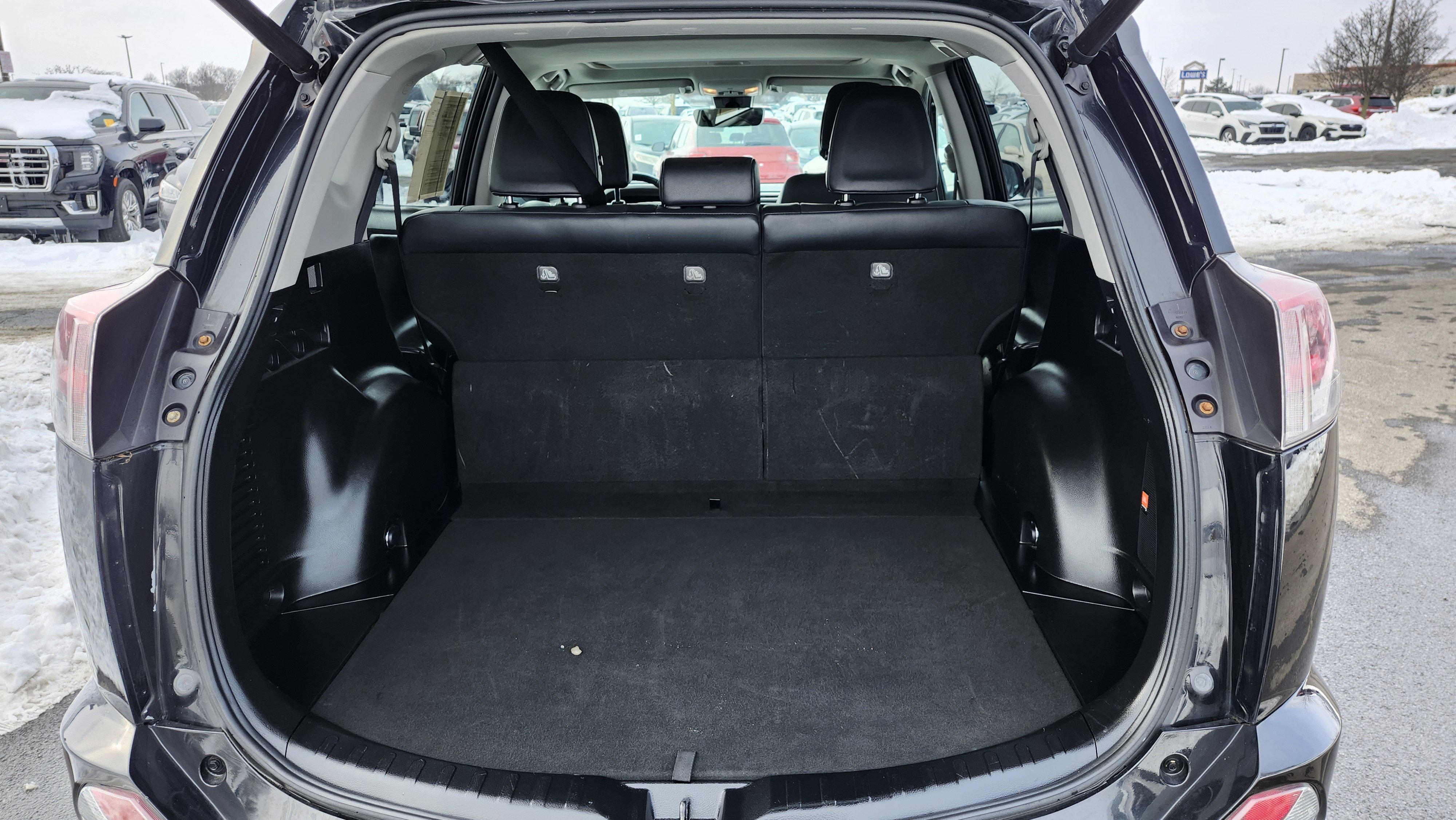 Used 2016 Toyota RAV4 Limited w/ Advanced Technology Package image 22