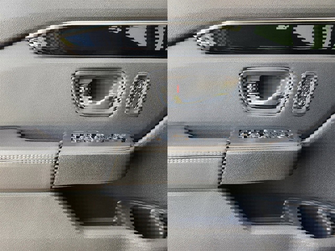 New 2025 Honda Pilot Touring image 17