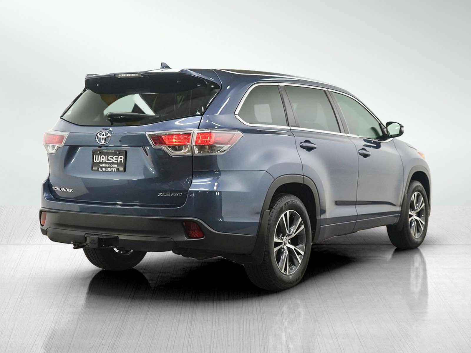 Used 2016 Toyota Highlander XLE AWD/4WD image 5