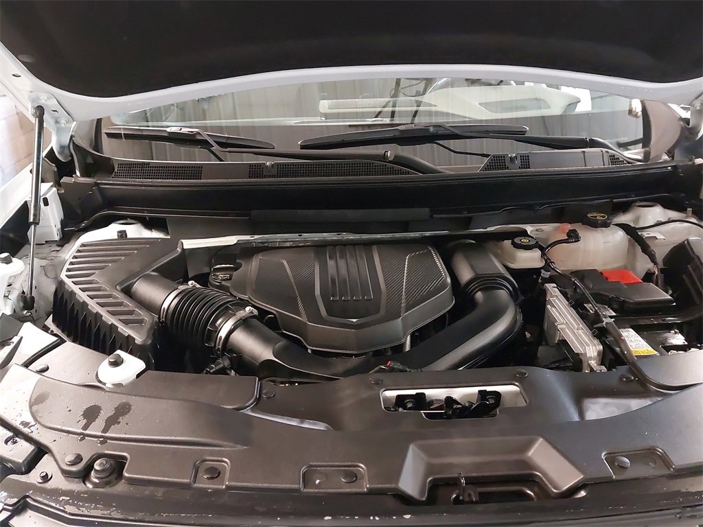 Used 2024 GMC Acadia Elevation image 27