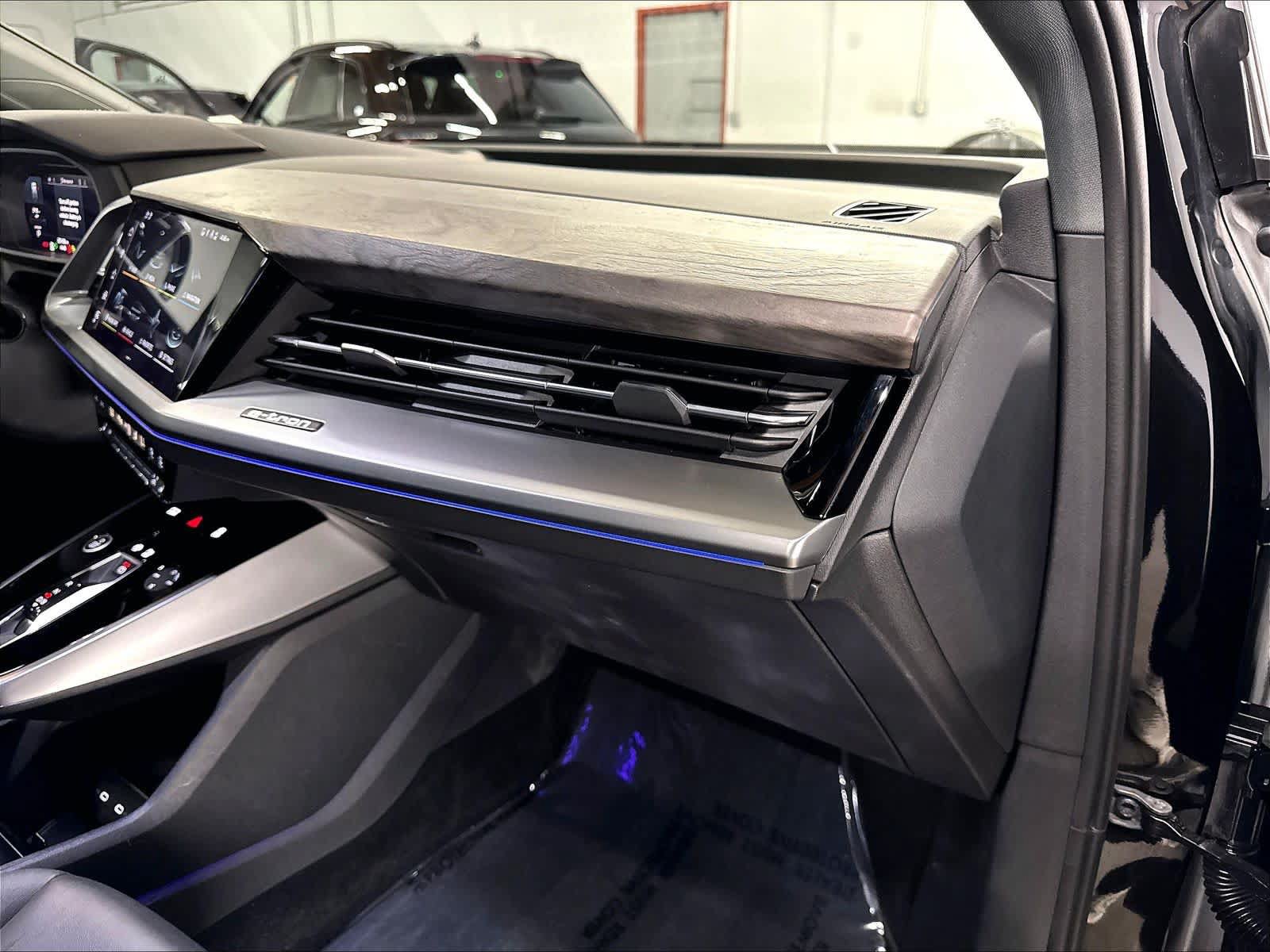Used 2024 Audi Q4 e-tron Prestige w/ Black Optic Package AWD/4WD image 18