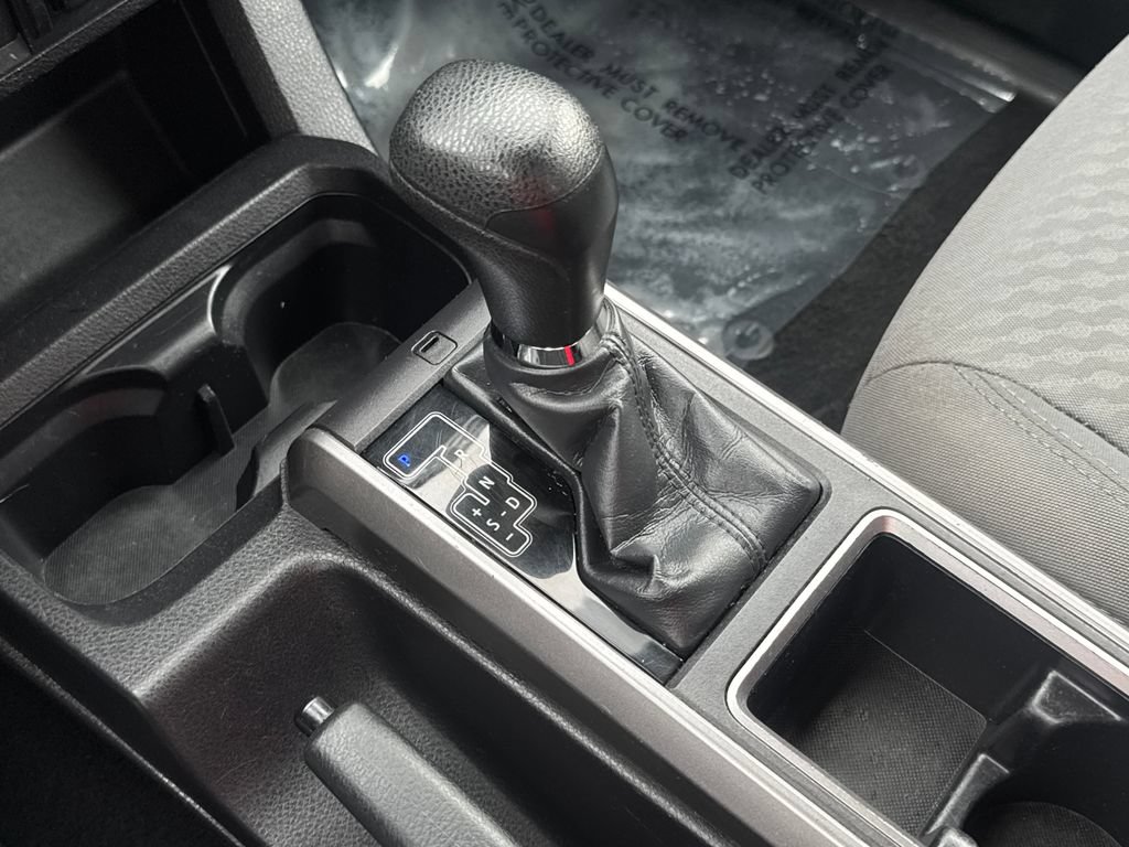 Used 2022 Toyota Tacoma SR5 RWD image 27