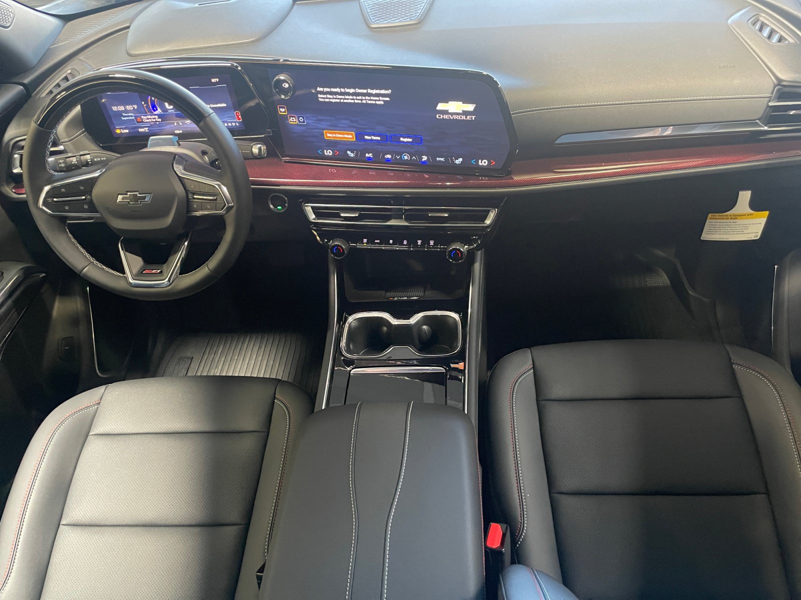 New 2026 Chevrolet Traverse Z71 w/ Enhanced Driving Package AWD/4WD image 26