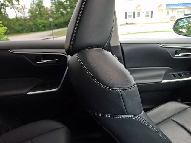 Used 2023 Toyota RAV4 XLE Premium AWD/4WD image 13