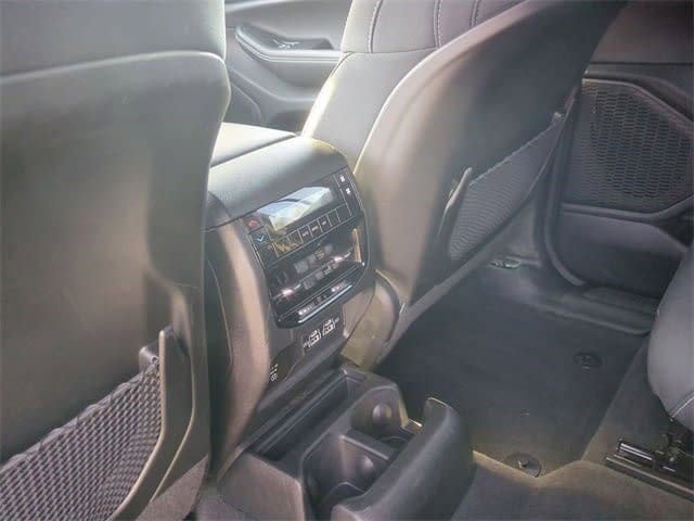 Used 2024 Jeep Grand Cherokee L Laredo w/ Luxury Tech Group I image 19