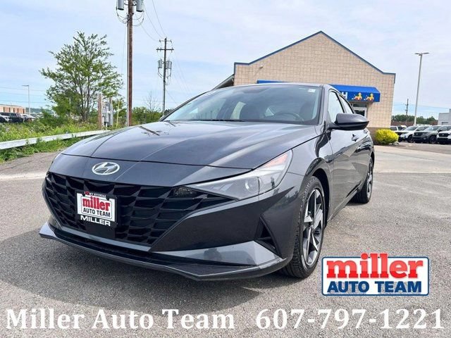 Used 2023 Hyundai Elantra SEL w/ Convenience Package FWD image 1