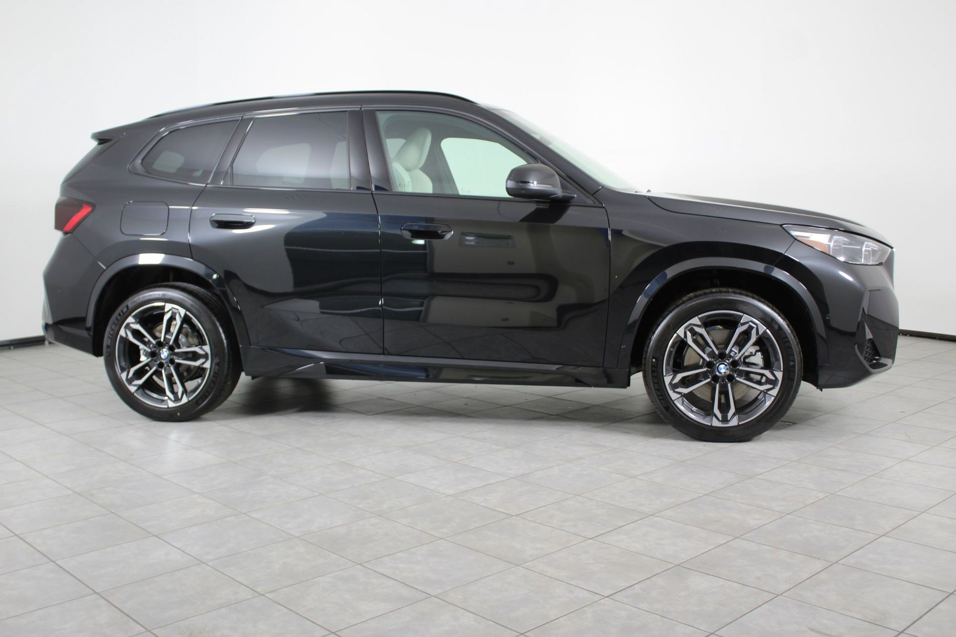 Used 2026 BMW X1 xDrive28i w/ Technology Package AWD/4WD image 8