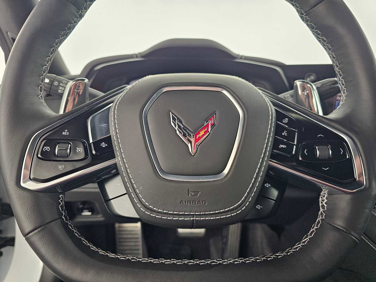 Used 2025 Chevrolet Corvette Stingray Preferred Cpe w/ Battery Protection Package RWD image 19