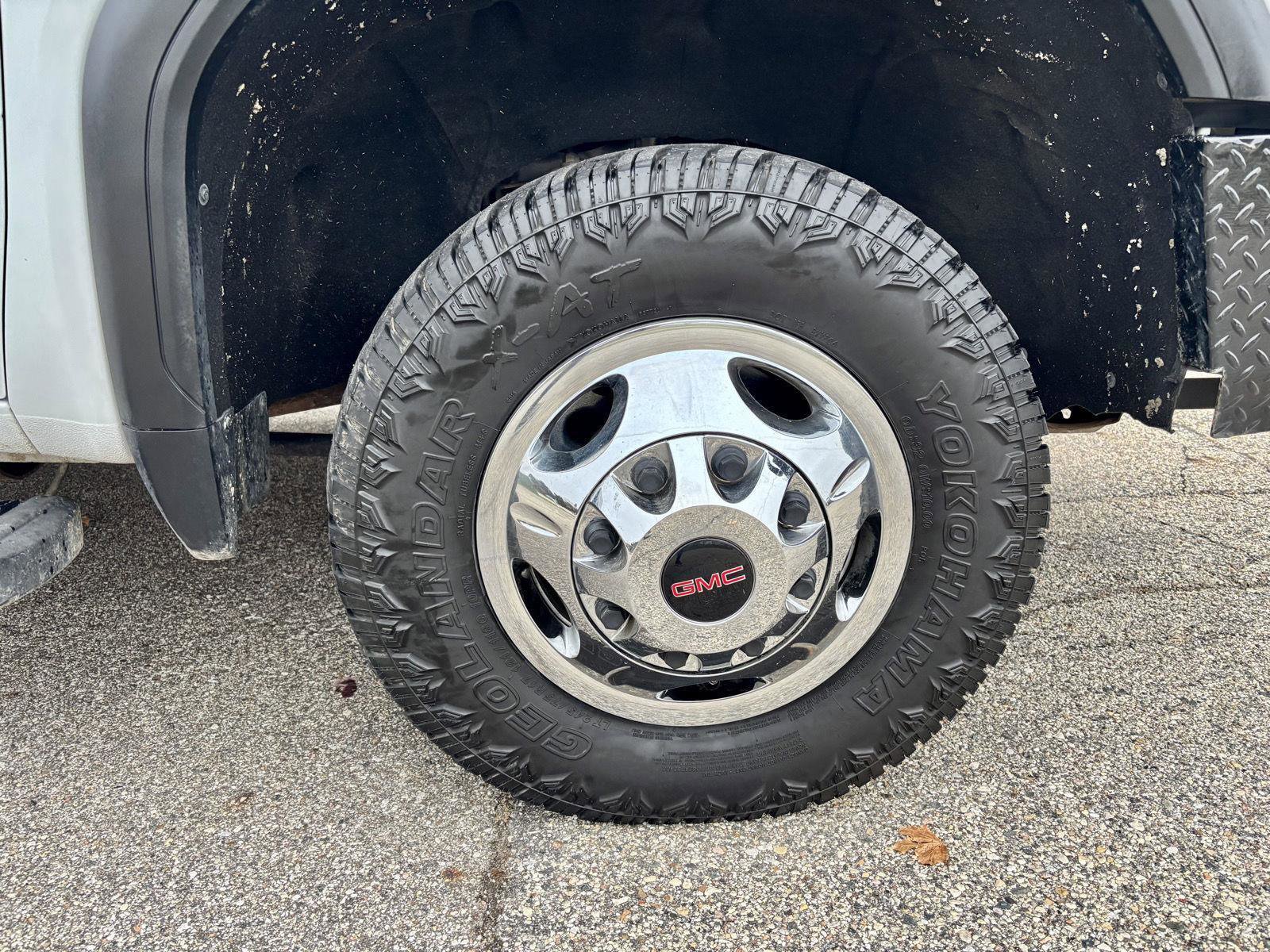 Used 2022 GMC Sierra 3500 SLE w/ SLE Convenience Package image 40