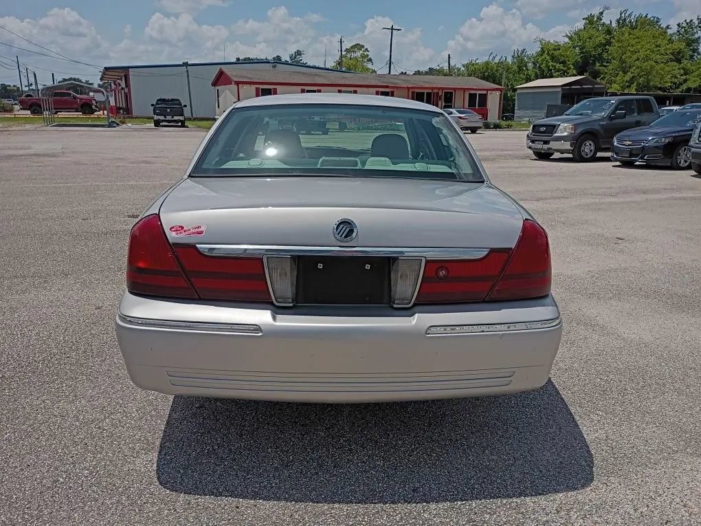 Used 2004 Mercury Grand Marquis GS RWD image 4