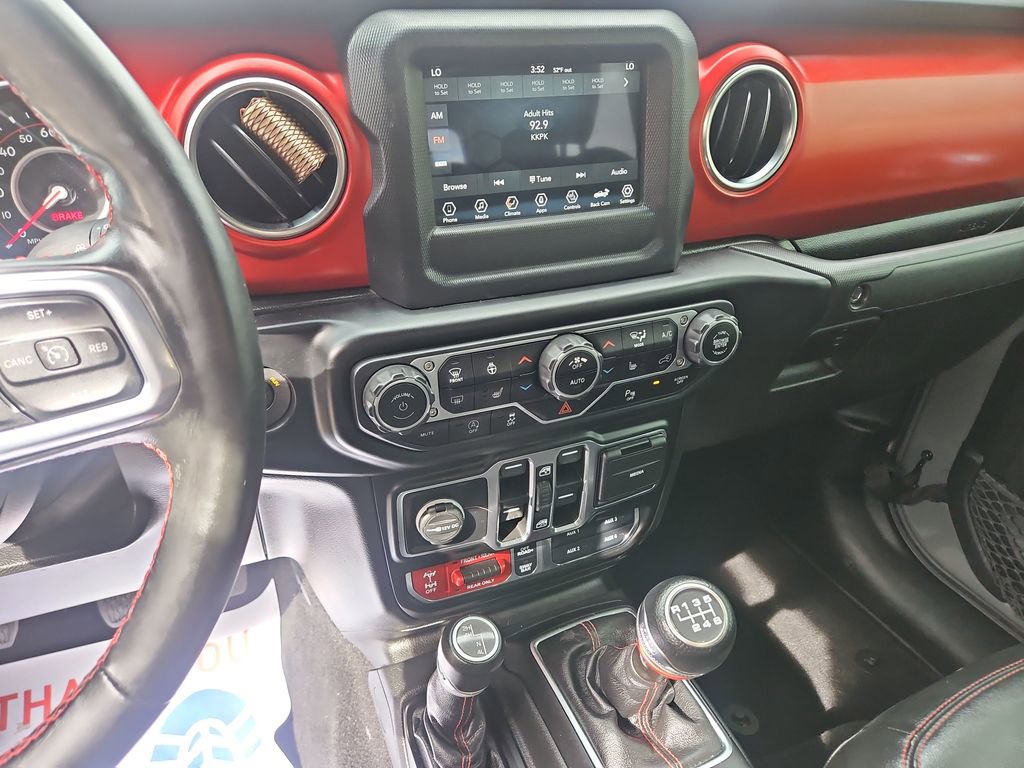 Used 2021 Jeep Gladiator Rubicon AWD/4WD image 17