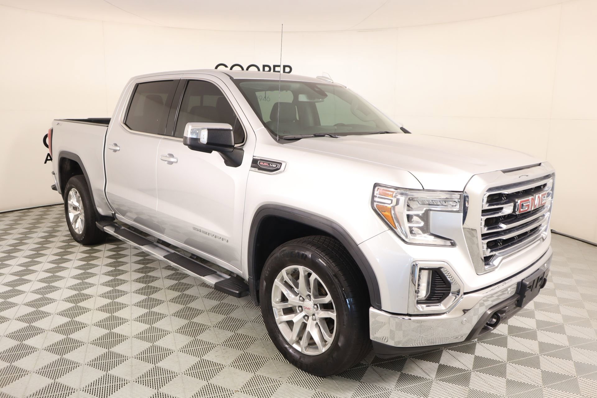 Used 2020 GMC Sierra 1500 SLT w/ SLT Premium Plus Package image 1