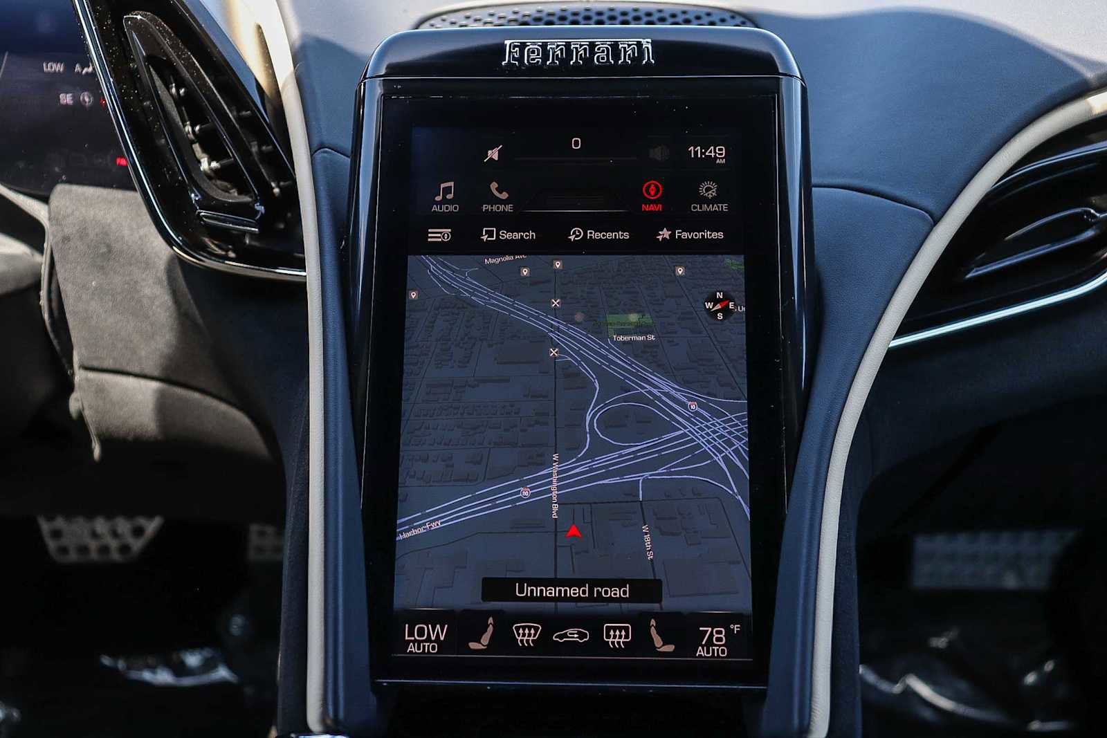 Used 2021 Ferrari Roma RWD image 17