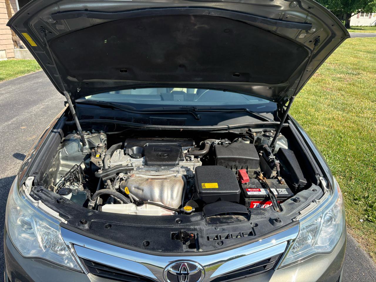 Used 2012 Toyota Camry LE FWD image 5