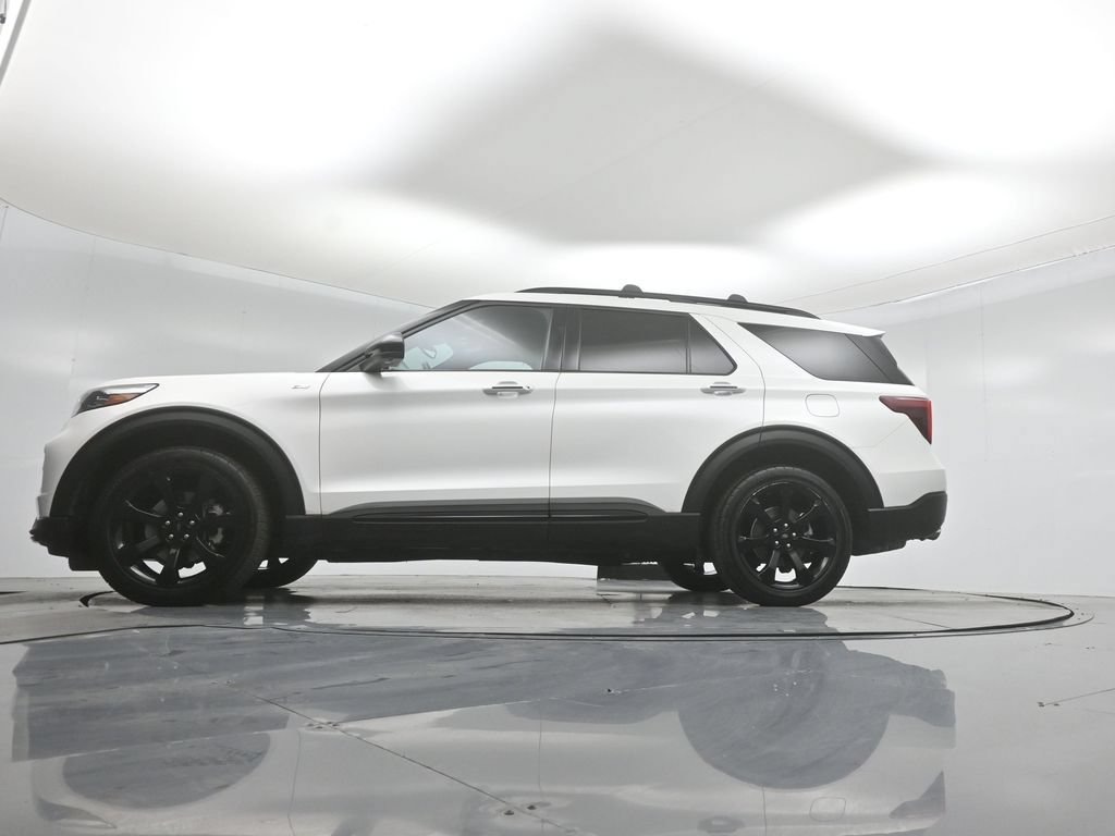 Certified 2023 Ford Explorer ST-Line w/ Class IV Trailer Tow Package AWD/4WD image 52