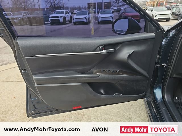 Used 2021 Toyota Camry SE image 11