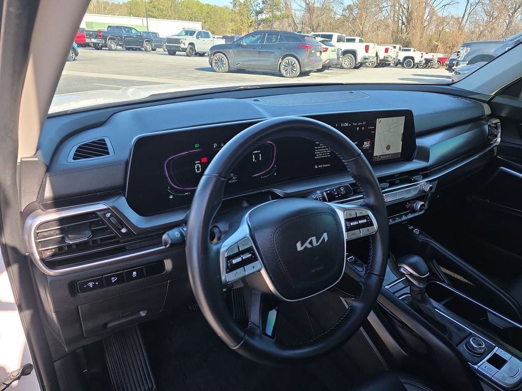 Used 2024 Kia Telluride S w/ S Sunroof Package image 10
