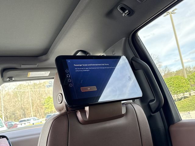 New 2026 Chevrolet Tahoe High Country image 19