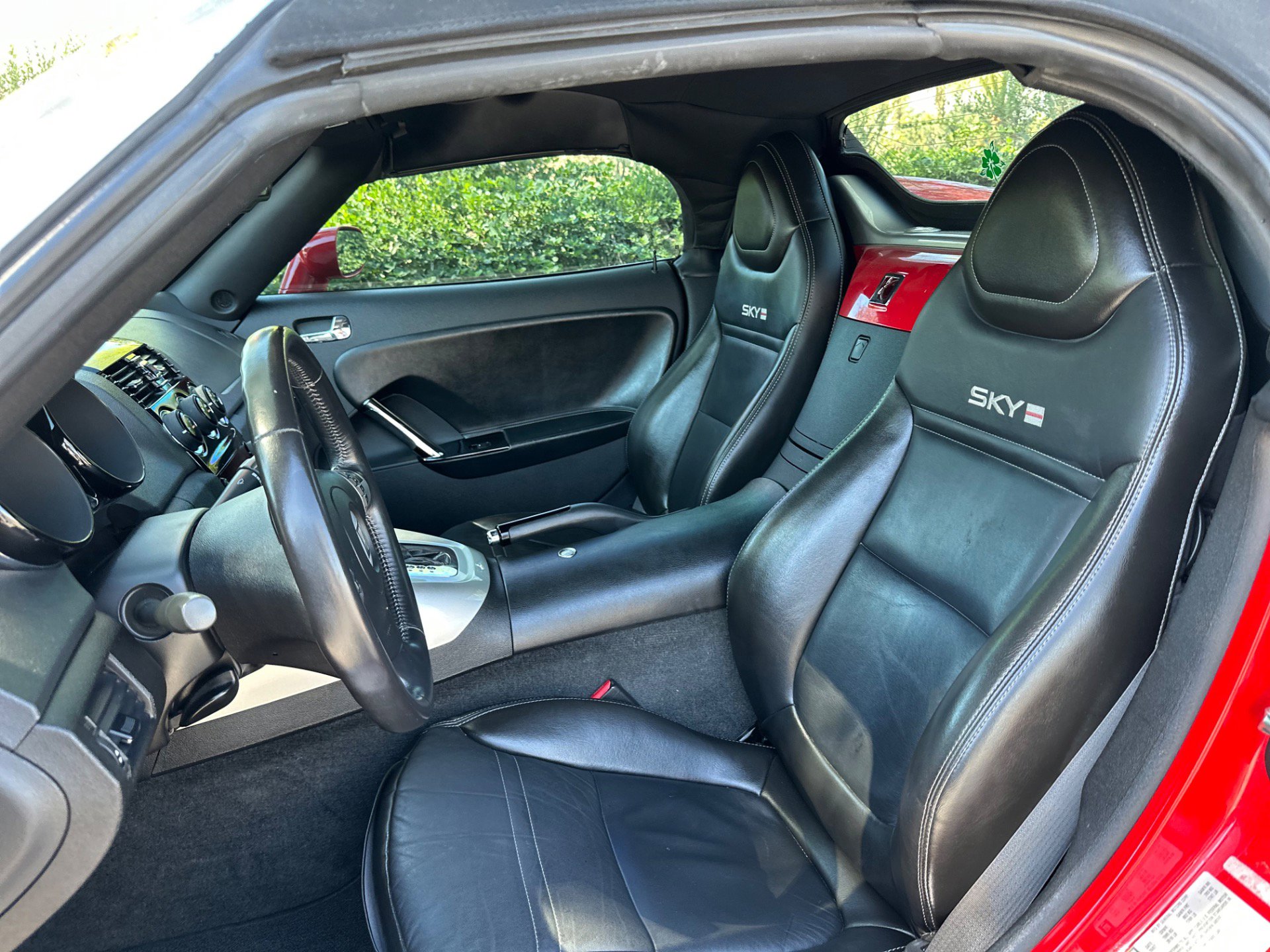 Used 2008 Saturn Sky Red Line RWD image 25