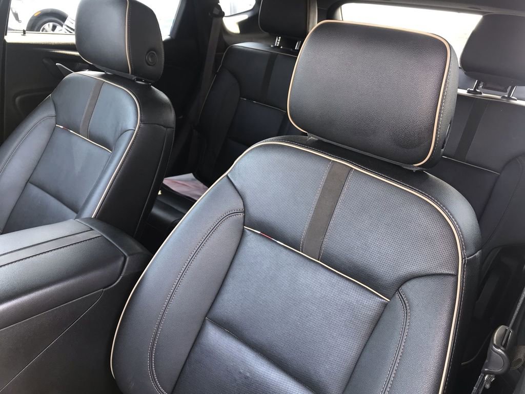 Used 2022 Chevrolet Blazer Premier w/ Enhanced Convenience Package AWD/4WD image 11