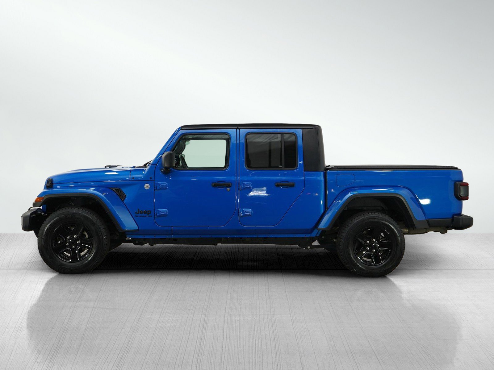 Used 2021 Jeep Gladiator Sport image 2