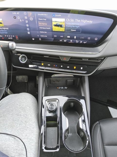 Used 2025 Buick Envision Preferred image 9