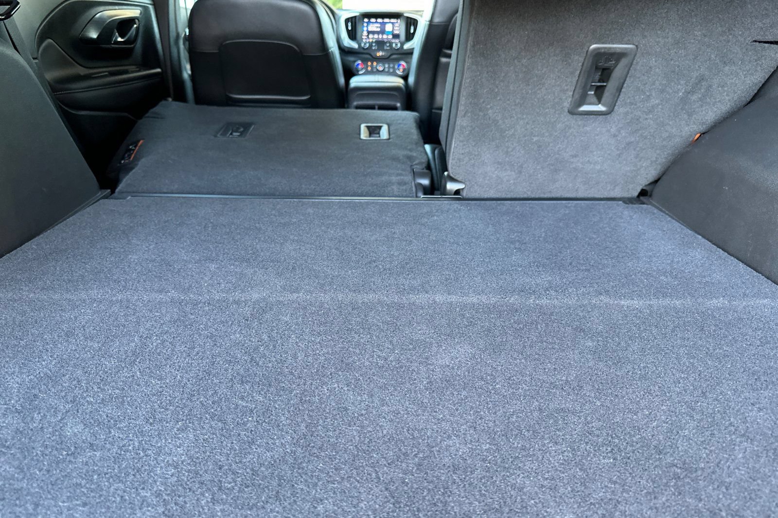 Certified 2023 GMC Terrain SLT w/ LPO, Cargo Package FWD image 16