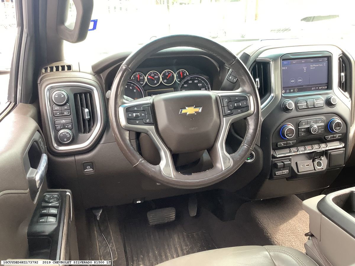 Used 2019 Chevrolet Silverado 1500 LT w/ Texas Edition AWD/4WD image 6