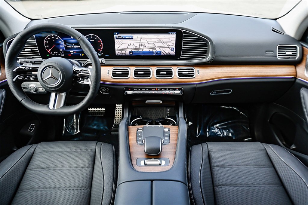 New 2026 Mercedes-Benz GLS 450 4MATIC image 10