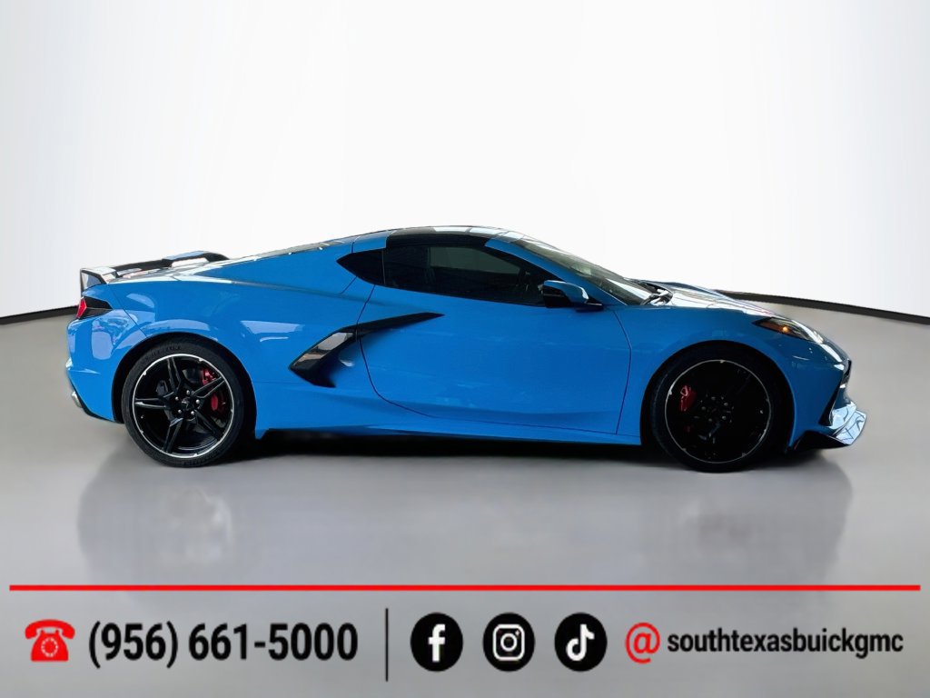 Used 2021 Chevrolet Corvette Stingray Premium Cpe w/ Battery Protection Package RWD image 9